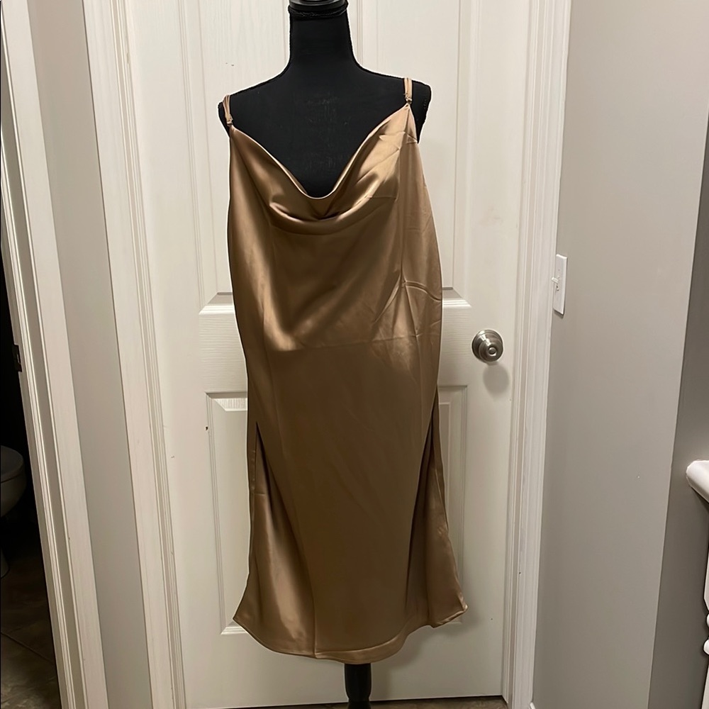 70. Zenobia satin Elegant Tan Slip Dress size 1XL